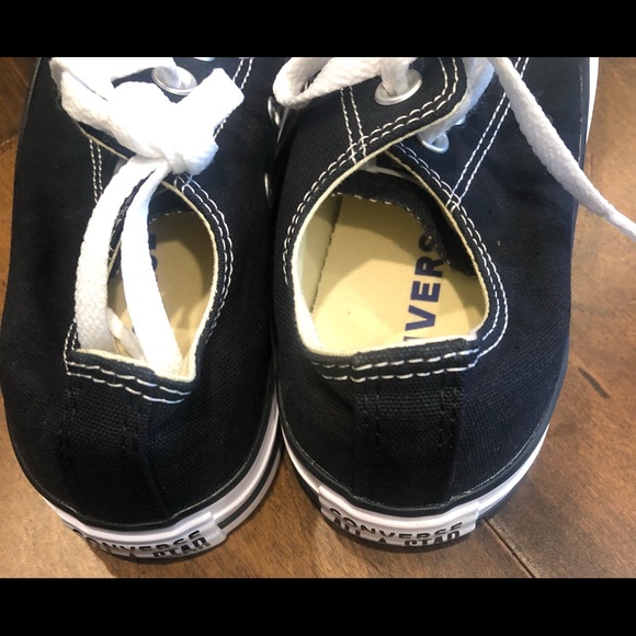 CONVERSE CHUCK TAYLOR ALL STAR LOW TOP SNEAKER NWOT - Picture 7 of 16